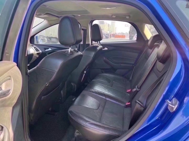 济宁13年福特福克斯6