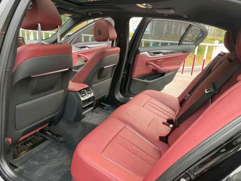 盐城23年宝马5系8