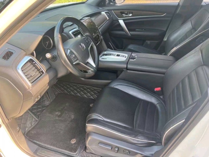 济宁17年本田URV4