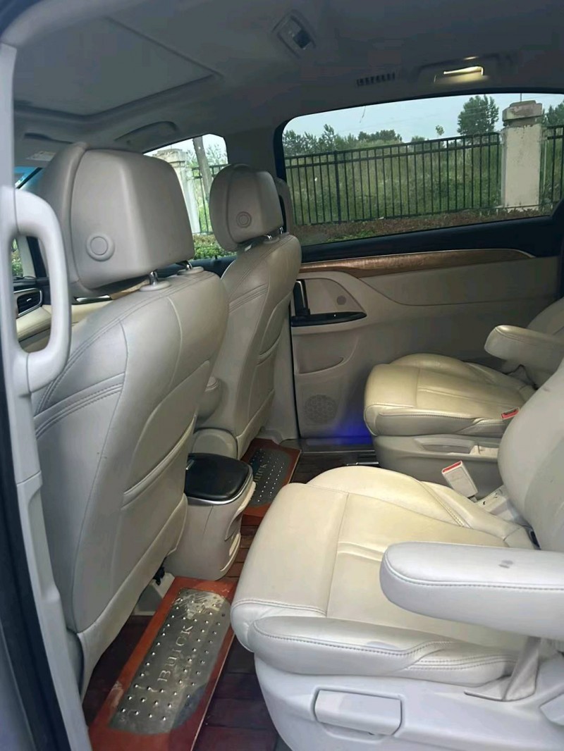 宿迁19年别克GL87