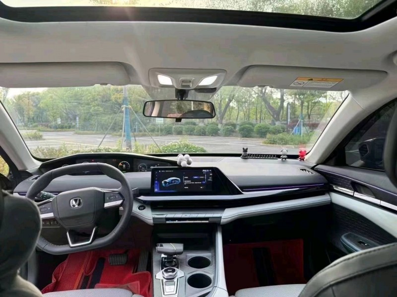 嘉興23年長安汽車UNI-V9