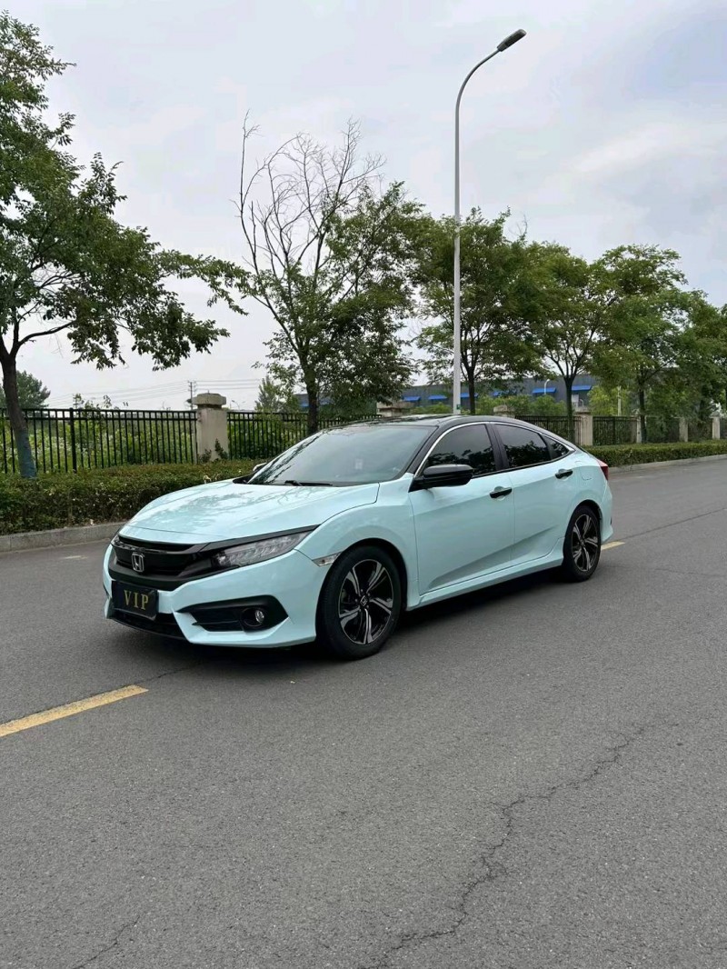 宿迁18年本田思域2