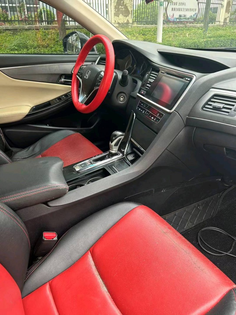 宿迁16年本田思铂睿6