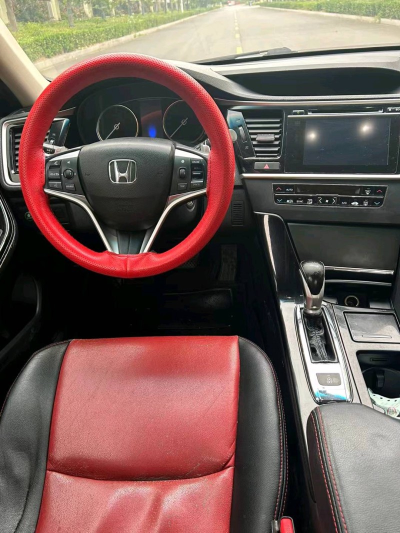 宿迁16年本田思铂睿7