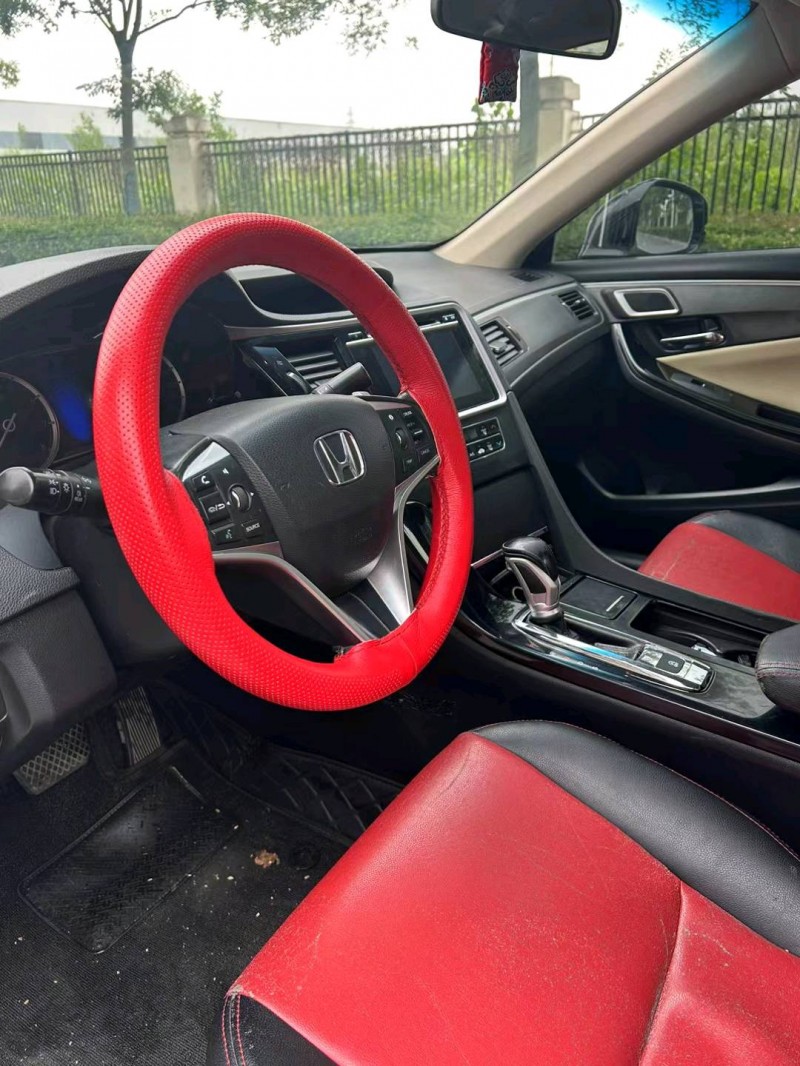 宿迁16年本田思铂睿8