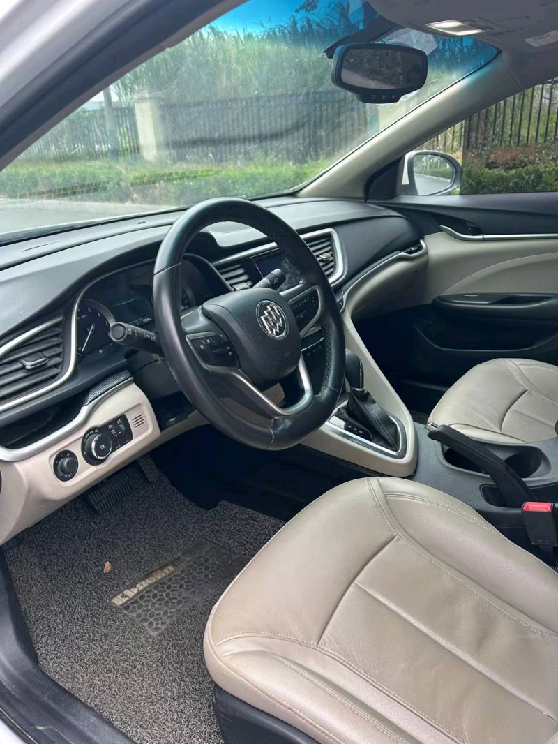 宿迁19年别克英朗GT8