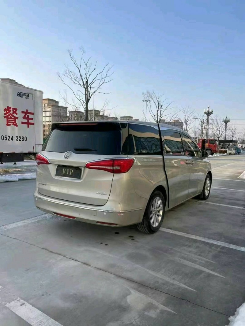 宿迁19年别克GL87