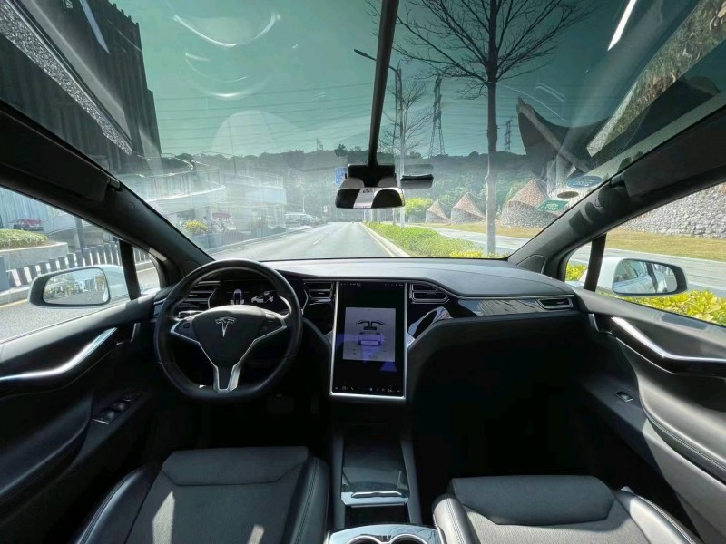 佛山18年特斯拉MODEL X4