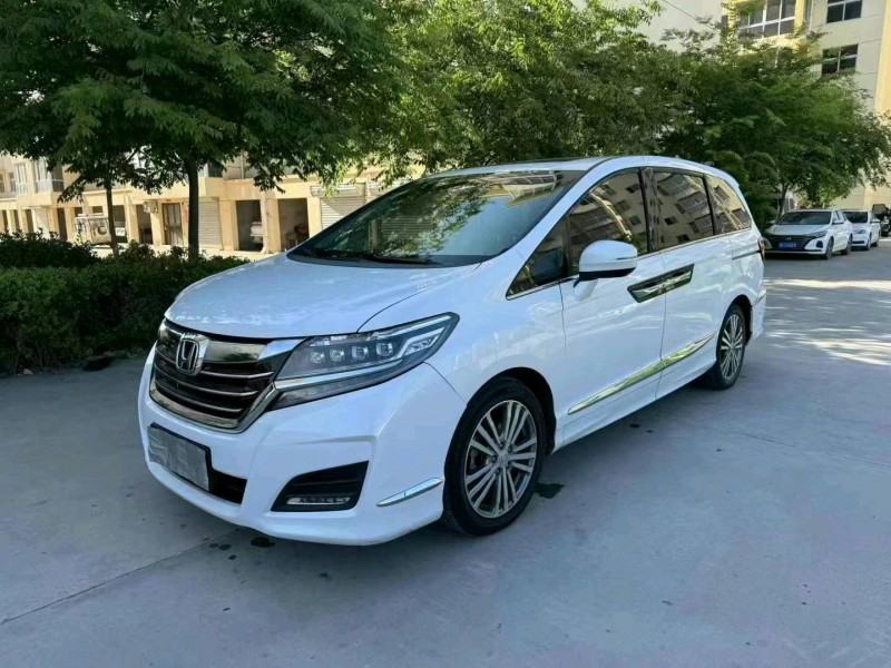 徐州18年本田艾力绅2