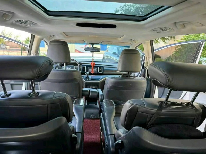 徐州18年本田艾力绅7