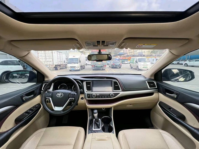 佛山23年丰田汉兰达7