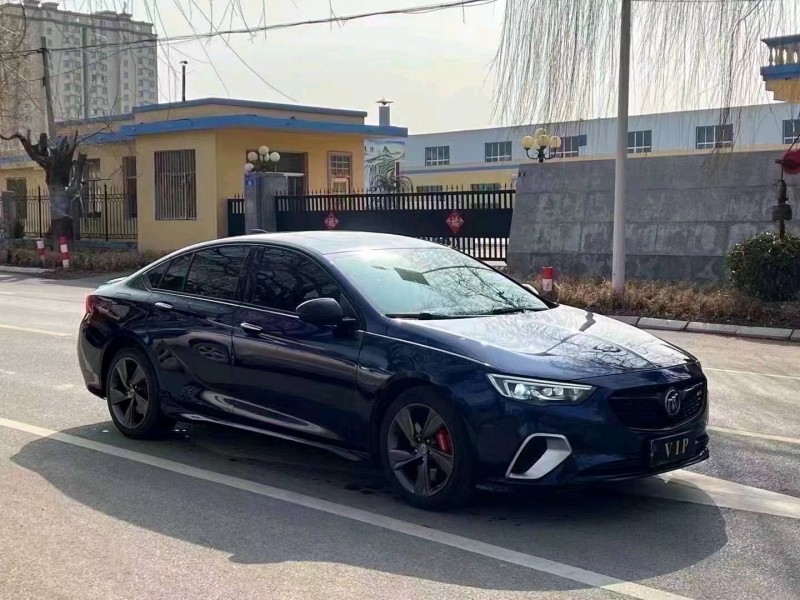 青岛19年别克君威5