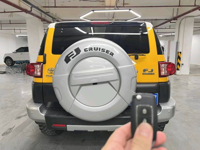 佛山17年丰田FJ4