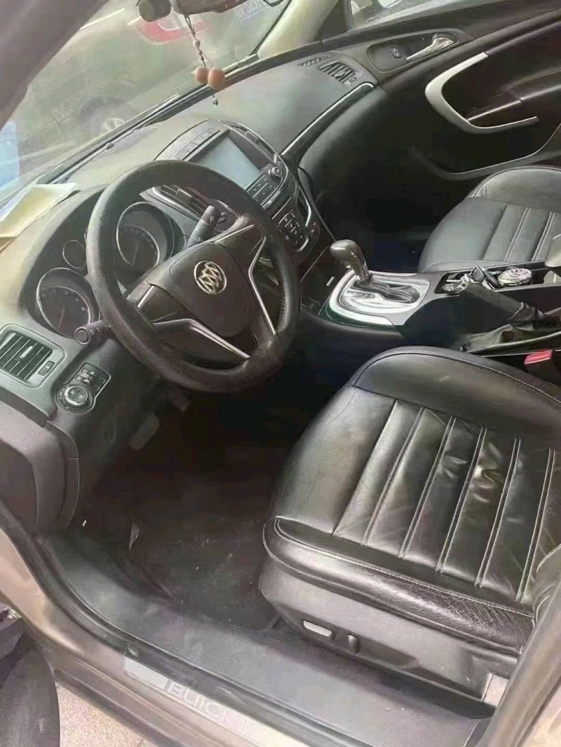 青岛14年别克君威3