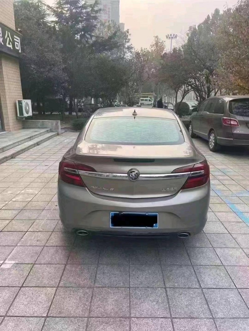 青岛14年别克君威7