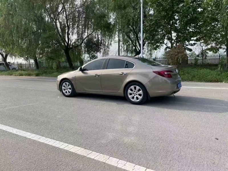 菏泽15年别克君威8