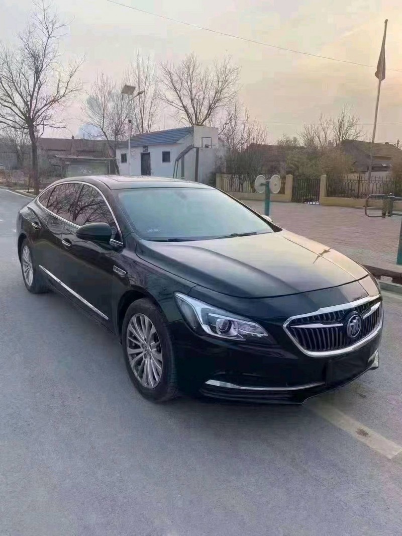 济南17年别克君越2