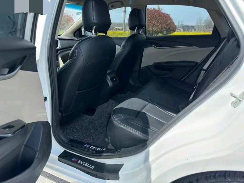 盐城19年别克英朗7