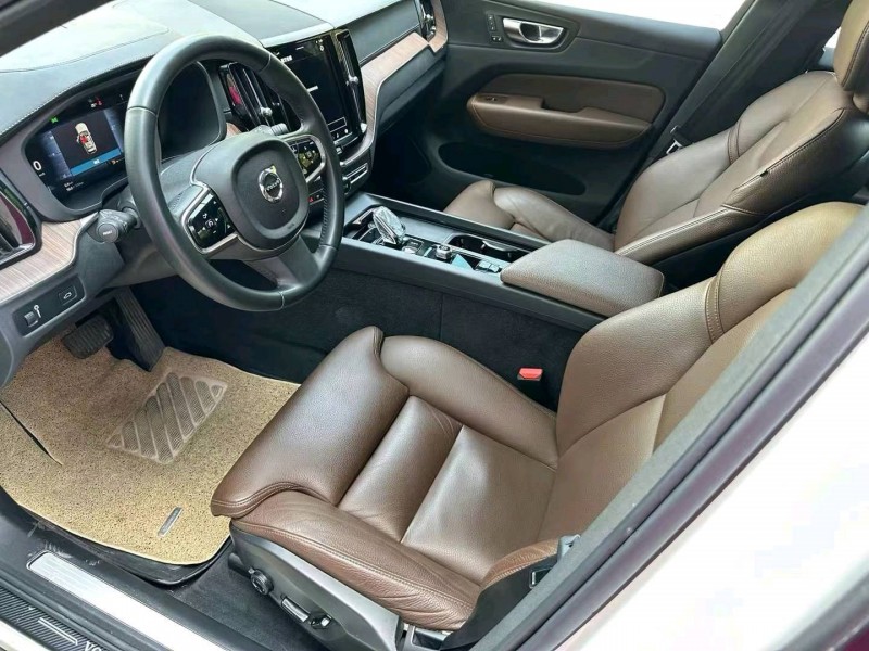 济宁22年沃尔沃XC608