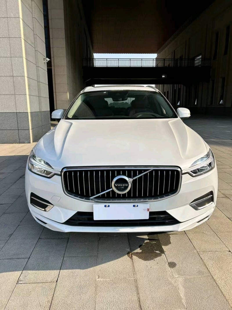重庆20年沃尔沃XC601