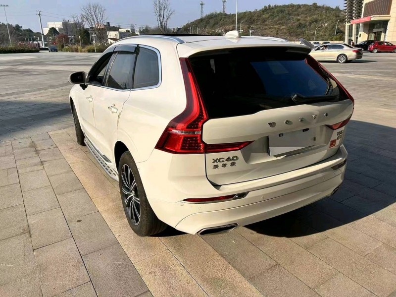 重庆20年沃尔沃XC606