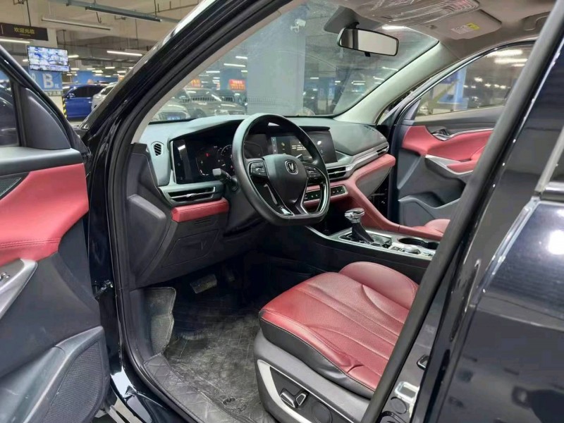 成都21年长安汽车CS755