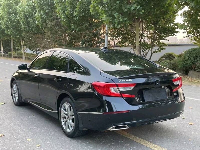 徐州20年本田雅阁4