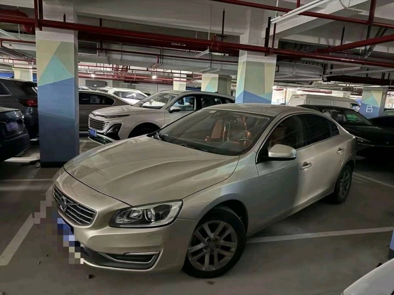 重庆16年沃尔沃S60L3