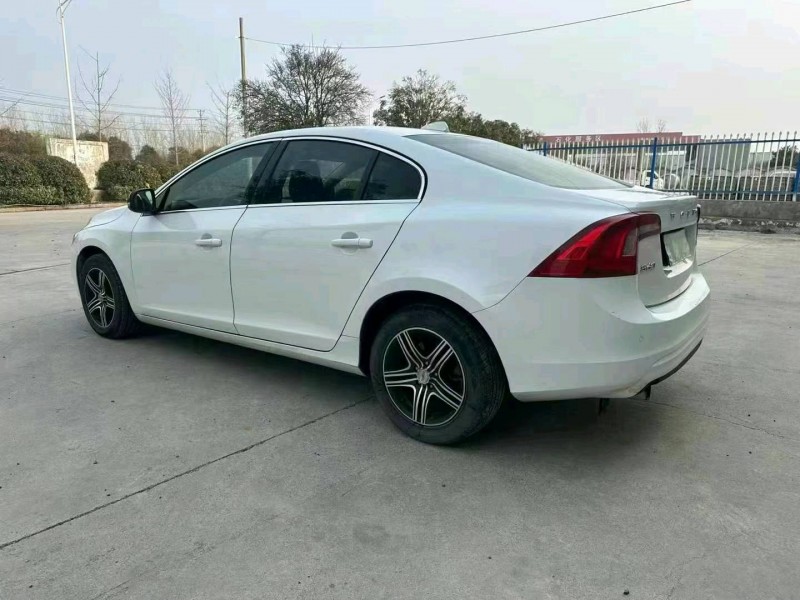徐州16年沃尔沃S60L5