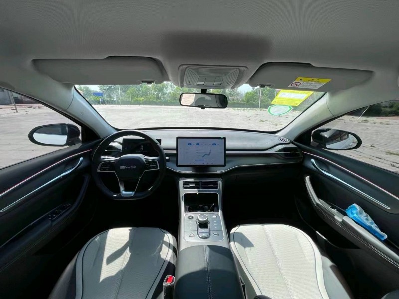 沧州24年比亚迪驱逐舰9