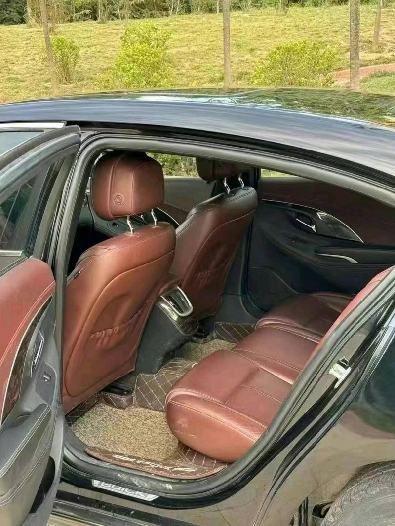 枣庄16年别克君越7