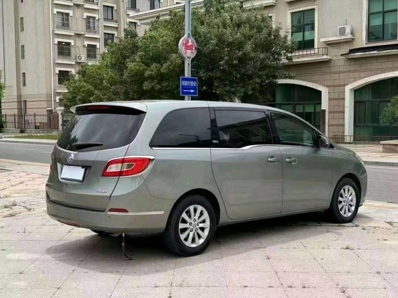 烟台13年别克GL84