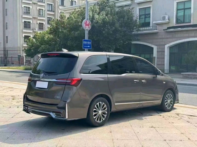 烟台21年别克GL84