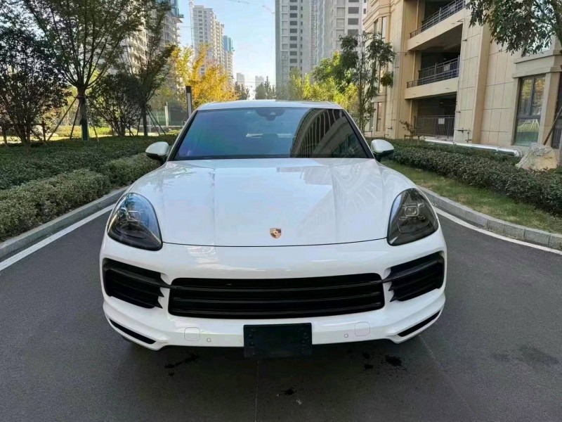 东营22年保时捷卡宴1
