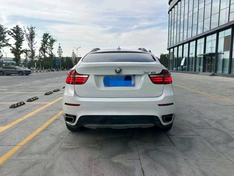 东营13年宝马X69