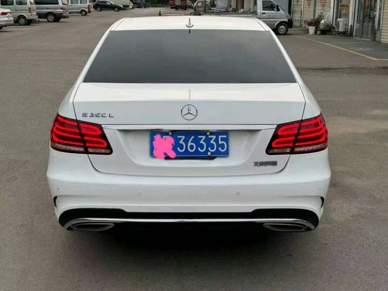 东营14年奔驰E8