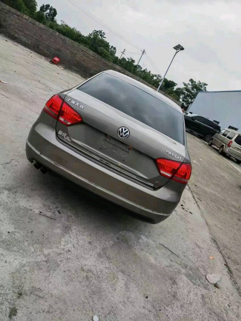 岳陽14年大眾帕薩特2