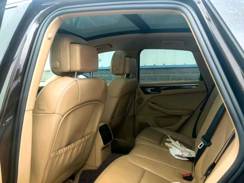 岳陽14年保時捷Macan3