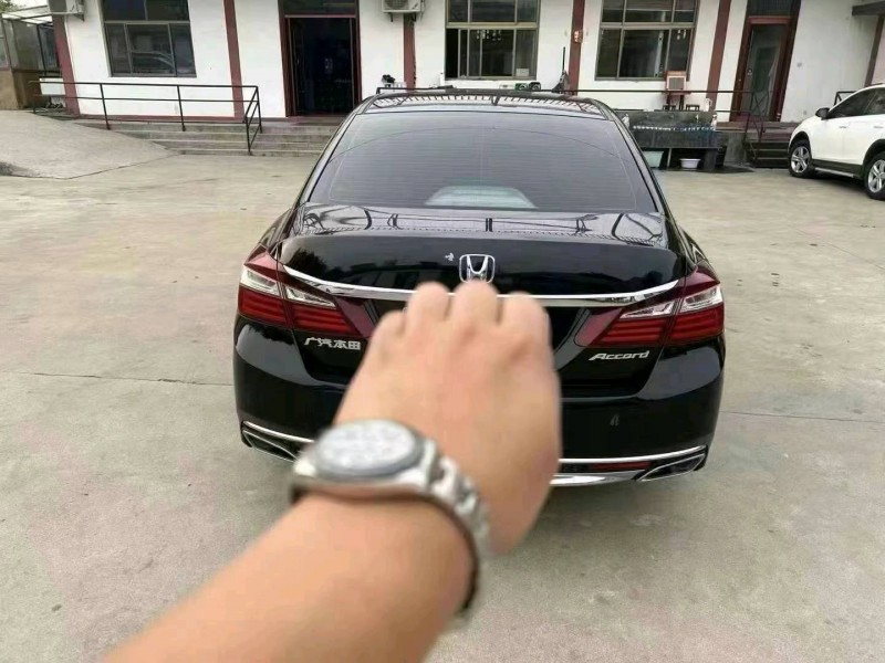 东营16年本田雅阁6