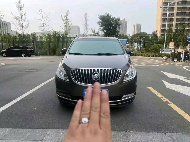 枣庄16年别克GL81