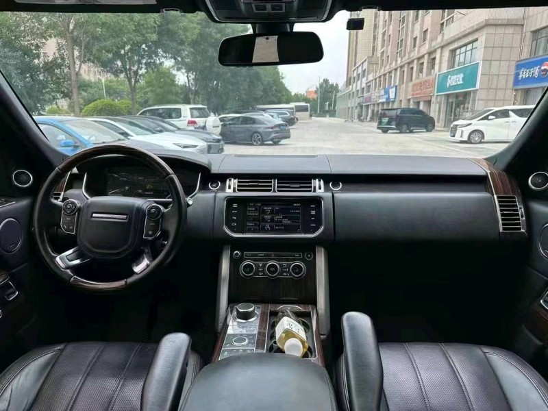 东营13年路虎揽胜行政7