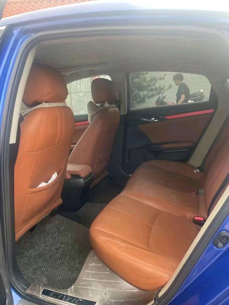 汕头17年本田思域3