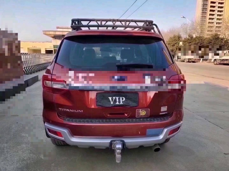 济宁17年福特撼路者9