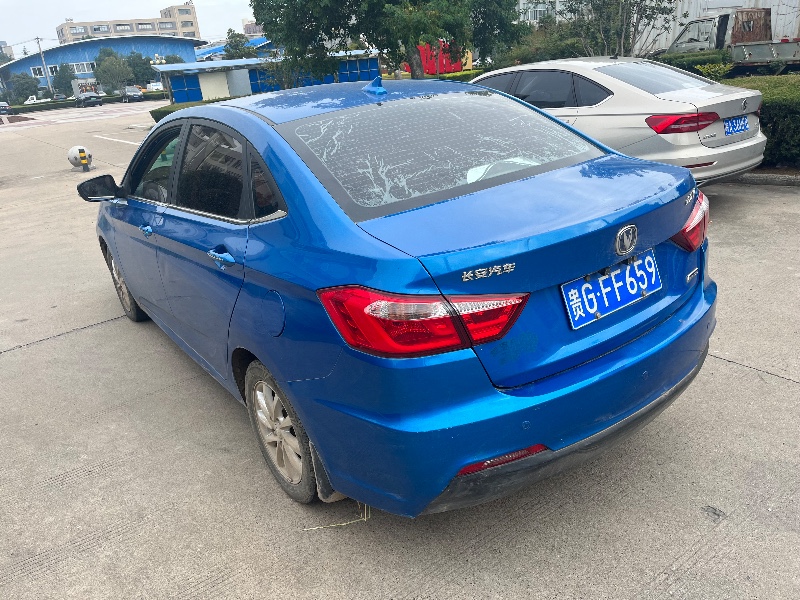 合肥16年長安汽車悅翔V74