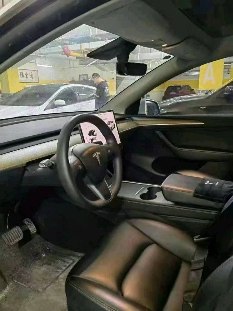 武漢21年特斯拉MODEL 38