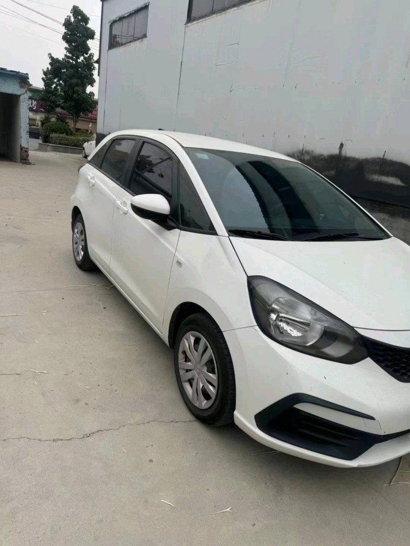 东营21年本田飞度4