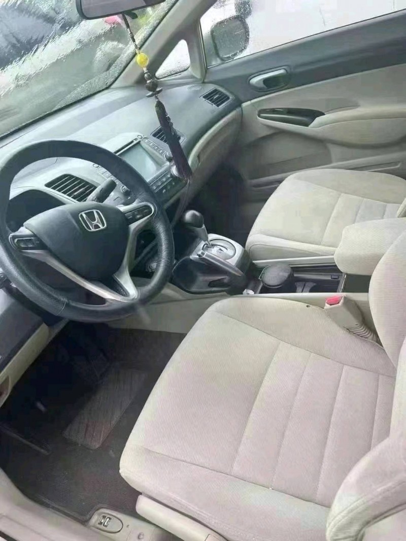 汕头11年本田思域6