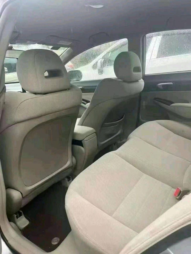 汕头11年本田思域7