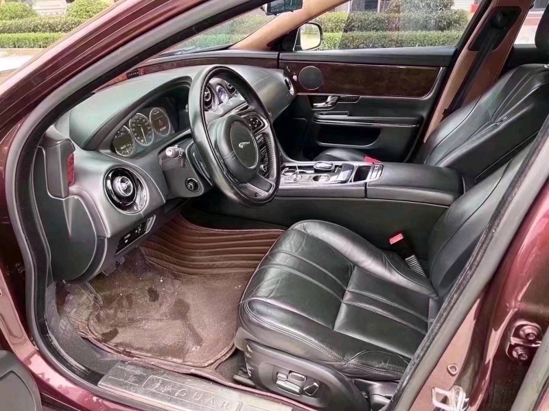 济宁12年捷豹XJ5