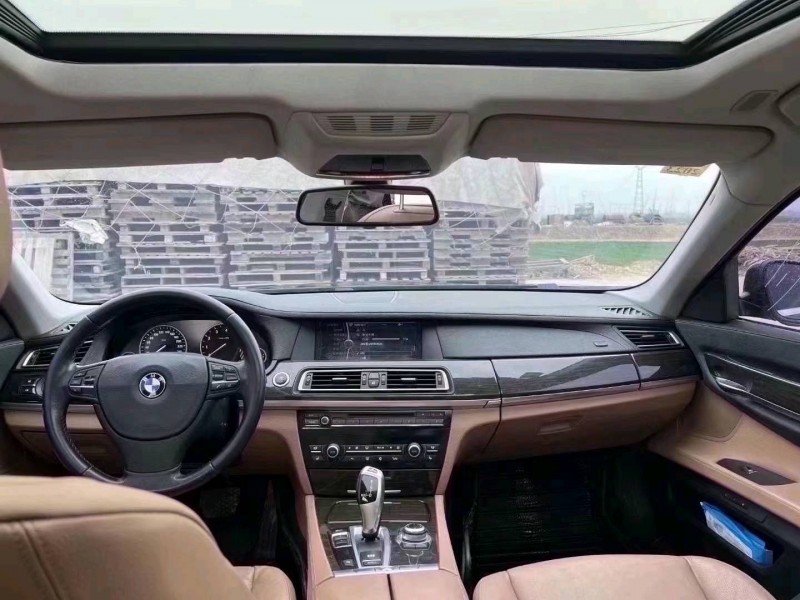 菏泽12年宝马7系8